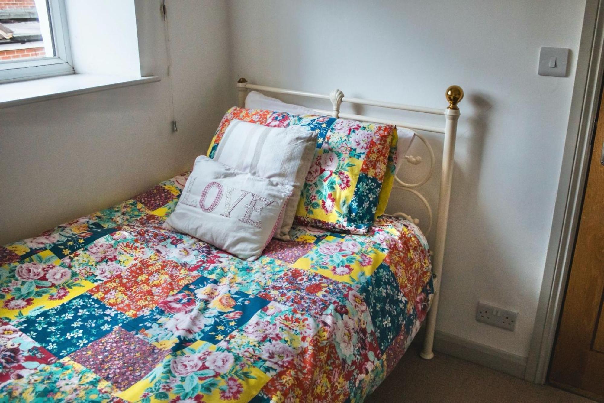 Spa Garden Cottage - Upper Hopton Mirfield エクステリア 写真